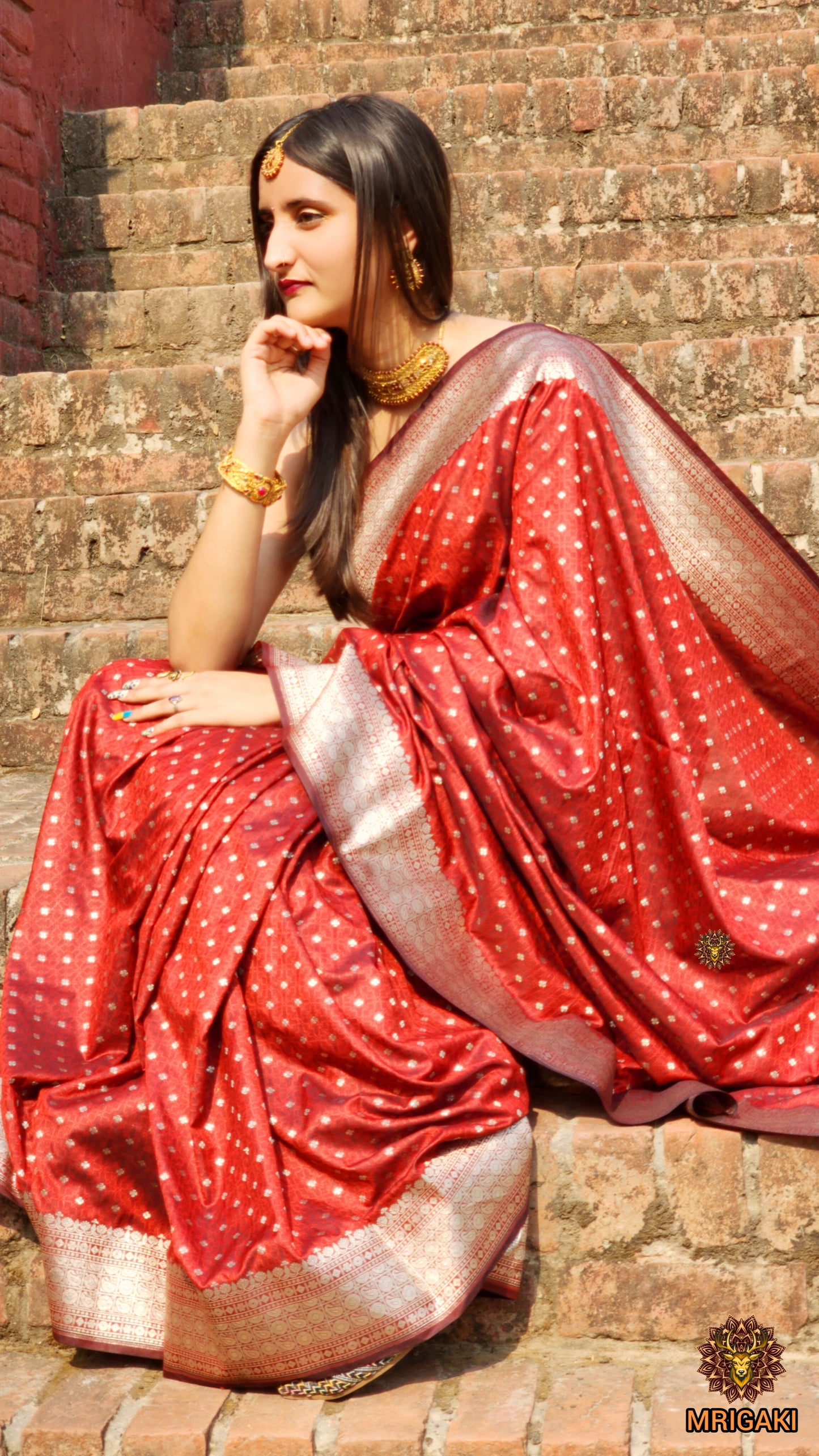 Banarasi Worm Silk Saree with Golden Zari weaving