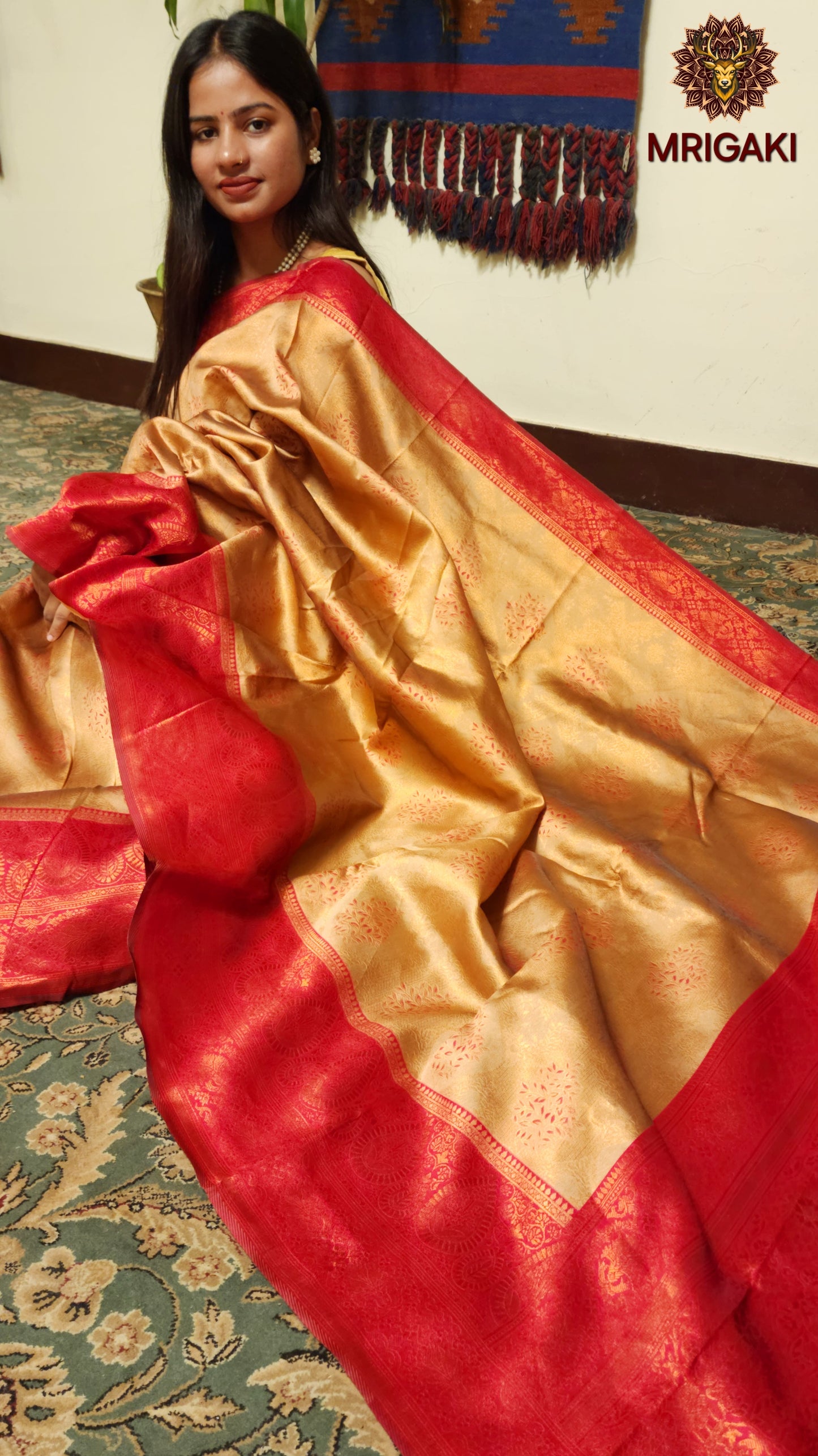 Kanjeevaram Silk Style Saree with Self Flower Pattern with Banarasi Border