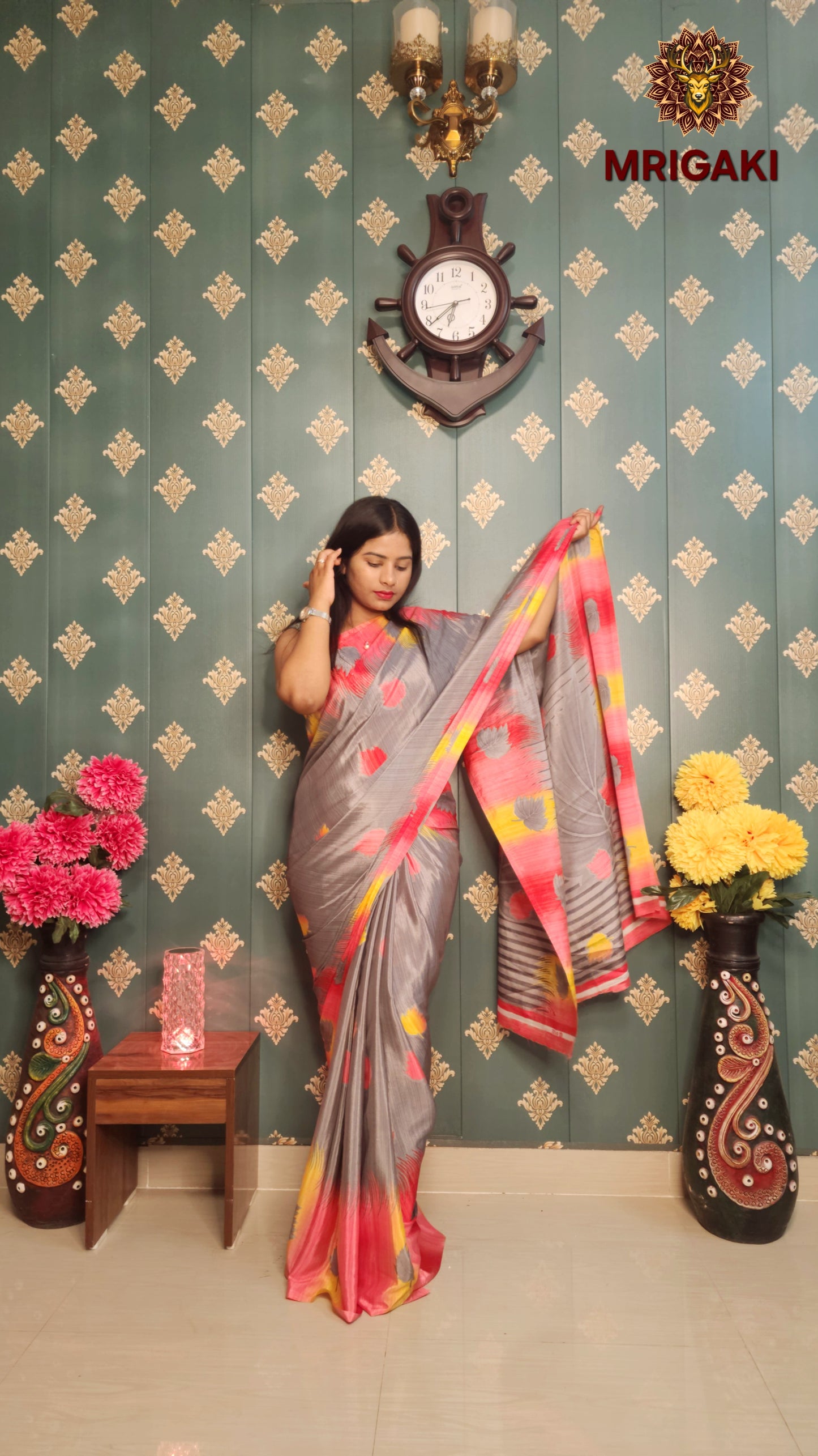 Pinkish Grey Pure Italian Silk Saree with Flowery Digital Print