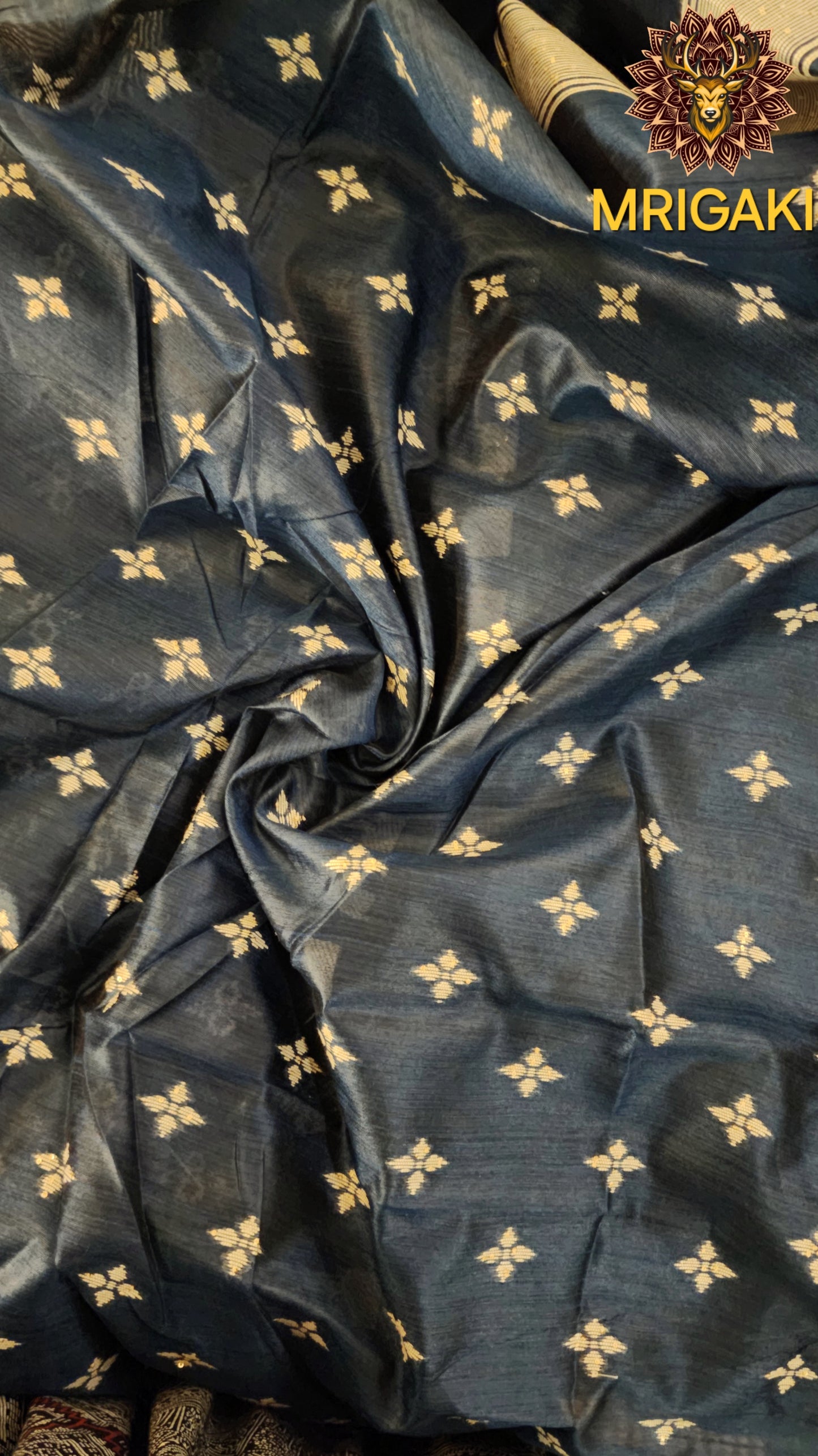 Royal Blue color Elegant & Trendy Coliform Silk Saree with Flower Pattern