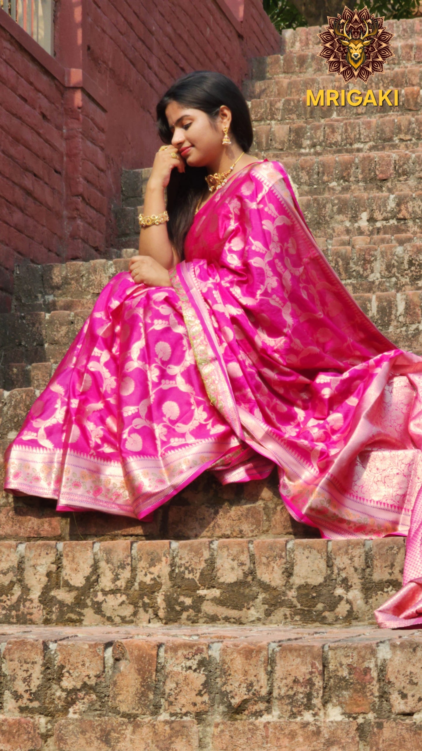 Banarasi Silk Paithni Border Pink Color Saree with Jaal Handweaving all over