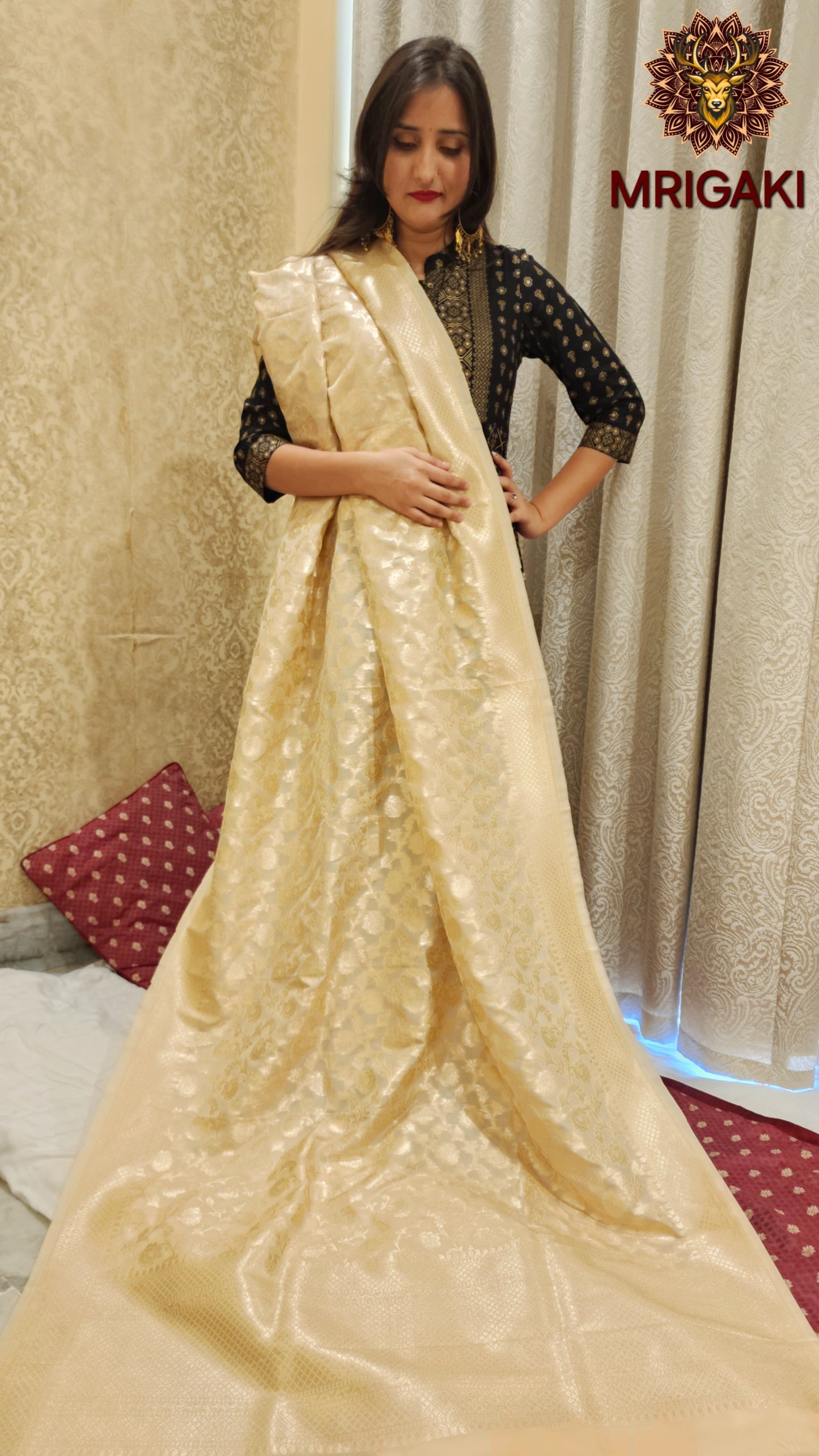 Handloom Banarasi Pure Silk Golden Dupatta with Self Jaal Pattern