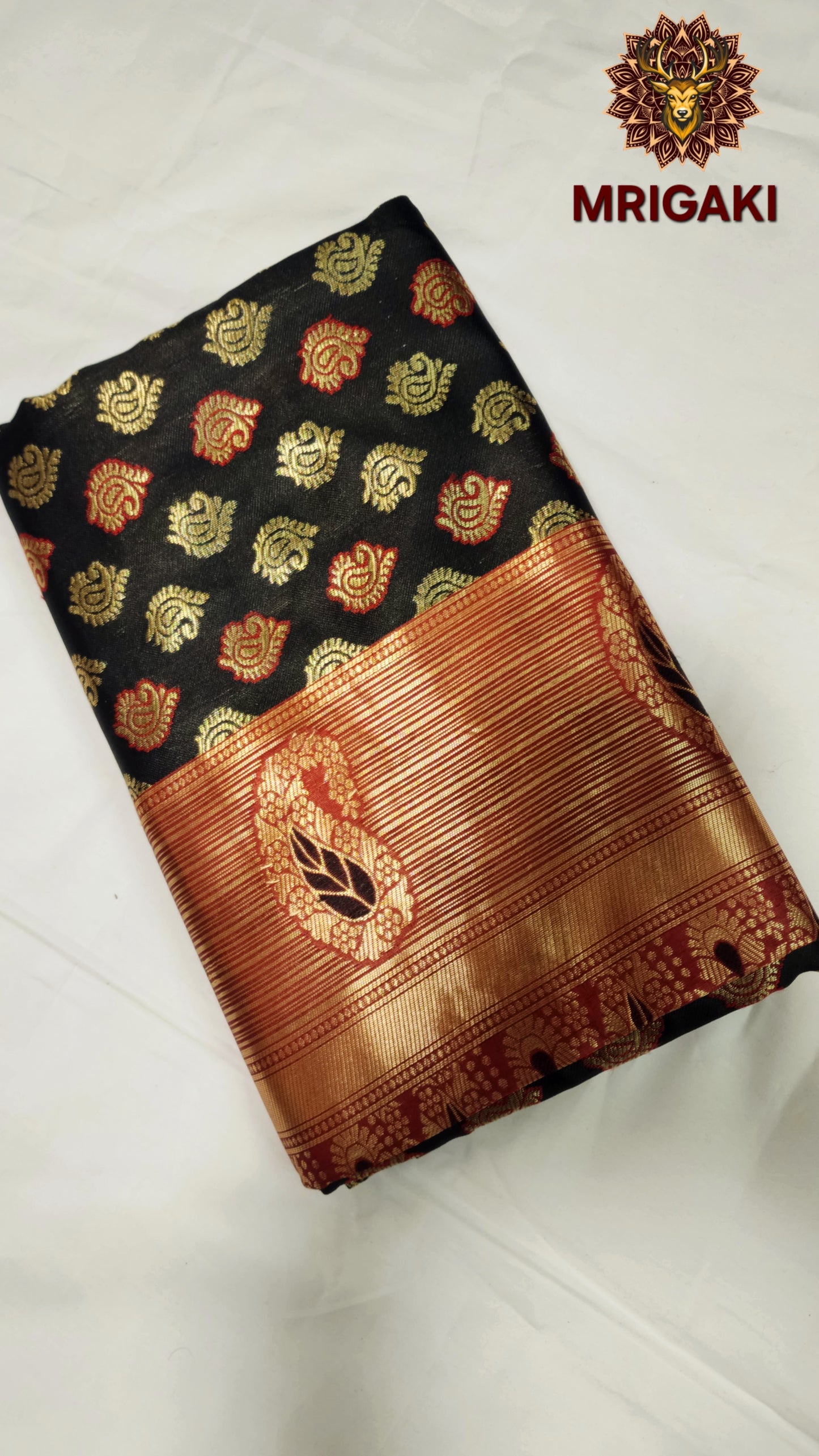 Dolla Silk Saree with Banarasi Butti Pattern All over, Zari border & designer Pallu