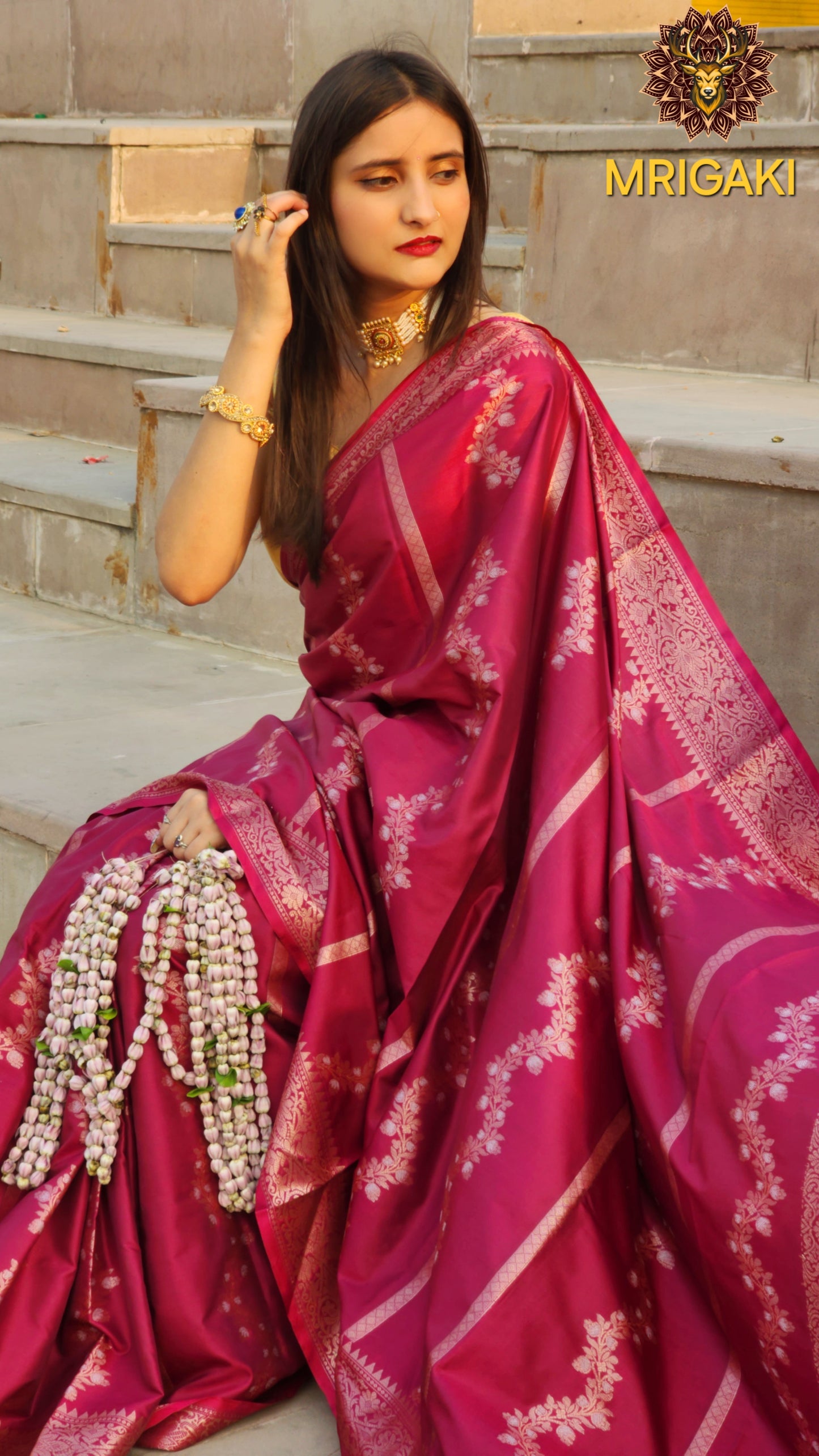 Rani Pink color Soft Silk Banarasi Saree with Vertical Lines Flower Pattern all over