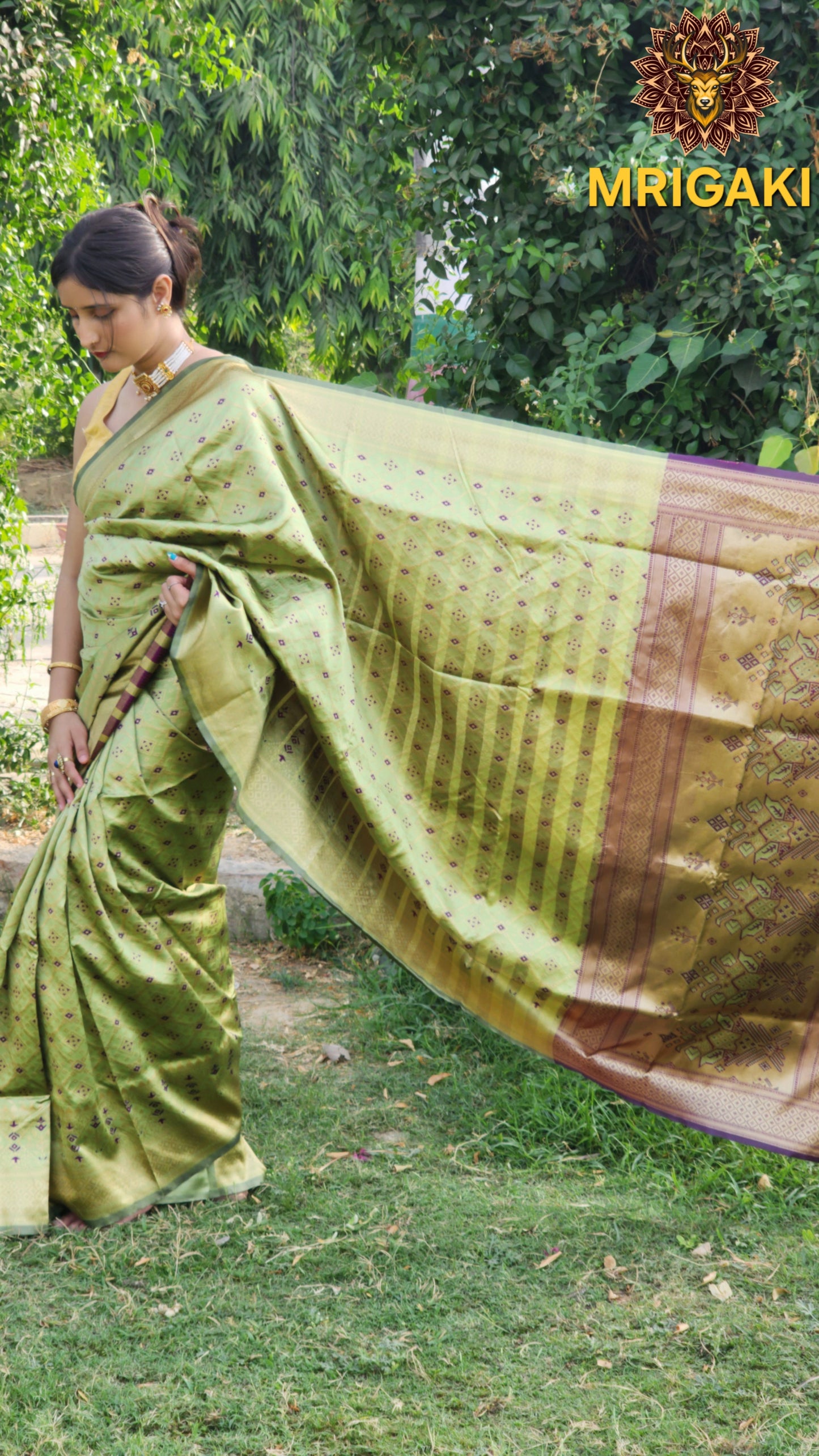 Warm Silk  Saree in Green & Dark Purple contrast with geometrical print all over & Patola Print Pallu