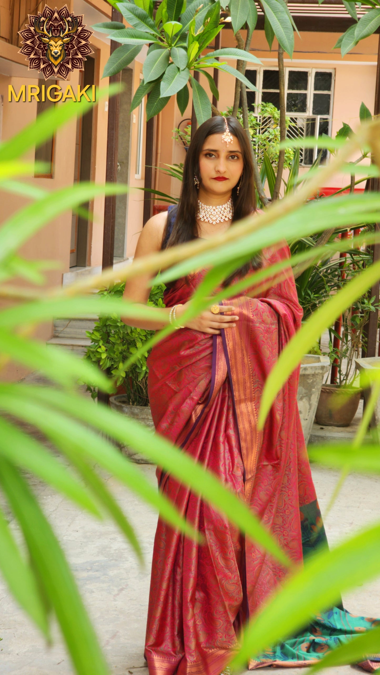 Warm Silk Jamawar Banarasi Saree in Rani pink & Royal blue contrast colors