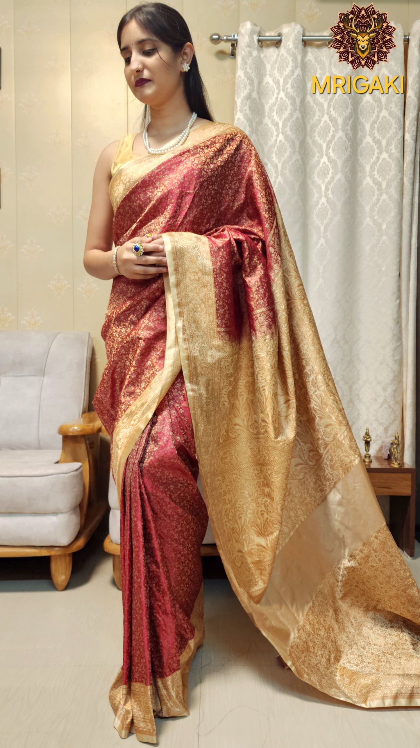 Jamawar Pure Silk Saree in Elegant Red & Beige contrast colors