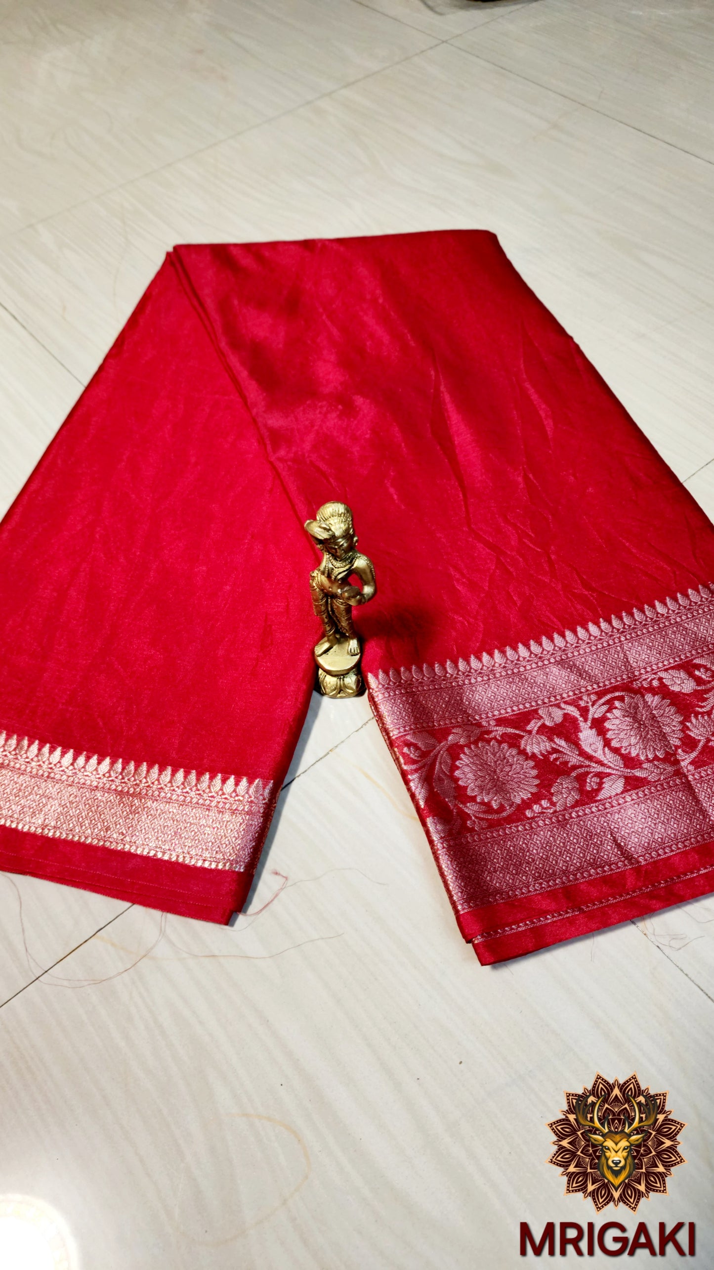 Soft Silk Plain Bridal Red color Banarasi Saree with Silver color Zari border & Pallu