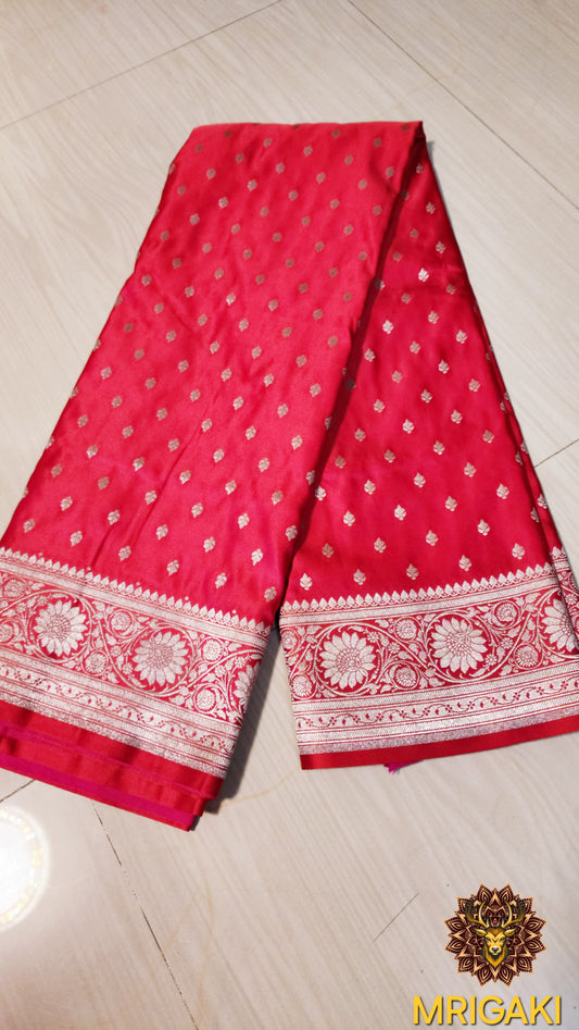 Bridal Red Color Mashru Silk Saree with chotti Silver butti all over & Silver color intricate Zari border & Pallu